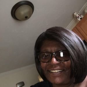 Meet your Posher, Evangeline